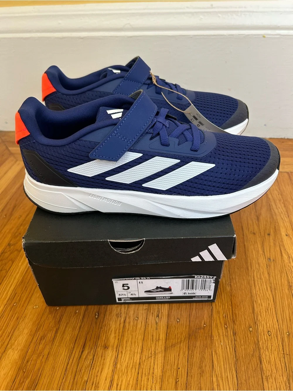 Adidas Duramo big kids size 5. Hook and loop closure. New in box